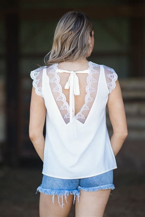 White Scalloped Lace Trim Tank · Filly Flair