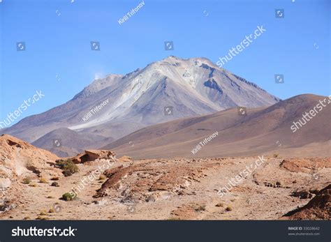 Volcano On The Bolivia Chile Border Stock Photo 33028642 Shutterstock