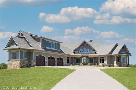 Bedroom Craftsman House With Angled Bedrooms And A Car Angled