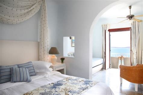 Saint John Resort, Mykonos - Deluxe-EscapesDeluxe-Escapes