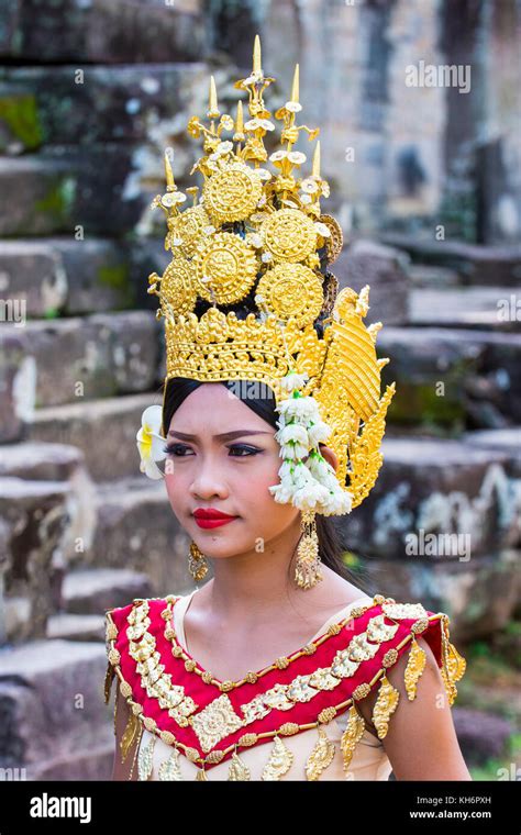 Cambodian Apsara Dancer In Angkor Wat Siem Reap Cambodia Stock Photo