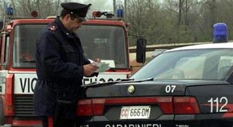 Umbertide Ubriaco Non Si Ferma All Alt Carabiniere Ferito