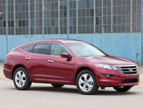 Honda Crosstour - reviews, prices, ratings with various photos