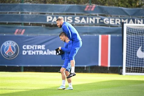 Verratti Donnarumma Et Ramos Présents Pour La Reprise Du Psg