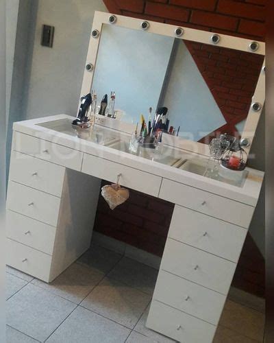 Top 59 Imagen Mesa De Maquillaje Con Espejo Y Luces Abzlocal Fi