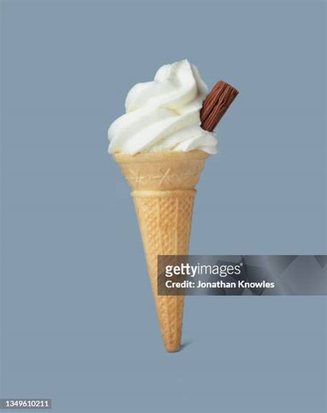 40 99 Flake Ice Cream Stock Photos High Res Pictures And Images