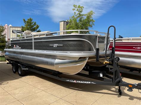 New Sun Tracker Fishin Barge Dlx Bossier City Boat Trader