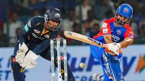 Ipl Dc Vs Gt Live Score Rishabh Pant S True Homecoming At Kotla