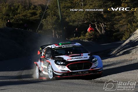 Evans Elfyn Barritt Daniel Ford Fiesta WRC Rallye Automobile