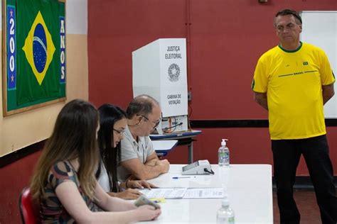 Que Ven A O Melhor Diz Bolsonaro Ap S Votar No Rio De Janeiro