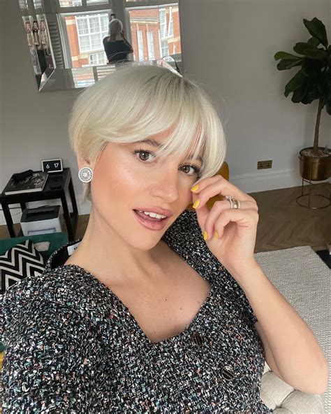 Pixie Lott Se Ve Irreconocible Mientras Muestra La Transformaci N Del