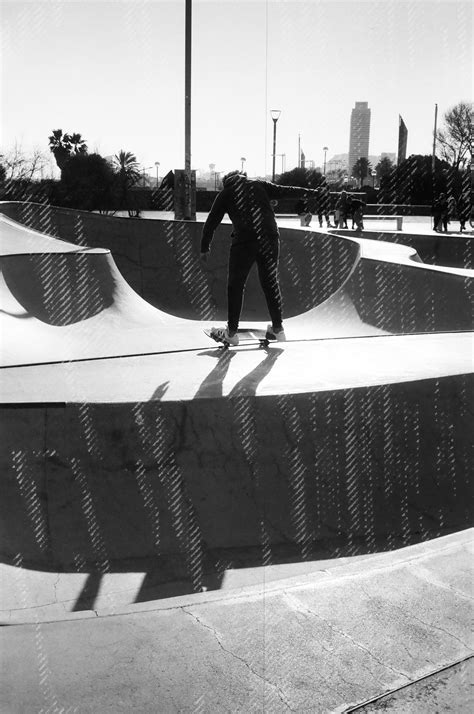 New Dubblefilm Glitch Film Imitates Distorted VHS Tracking Effects