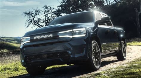 Elétrica Ram 1500 REV 2024 promete 800 km de autonomia AUTO TÉCNICA