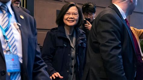 Taiwan President Begins US Stopover China Warns Against Meetings