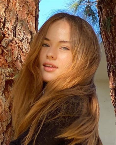 Pin Von Bellus Puellis Auf Kristina Pimenova In 2021 Posen Für Fotos