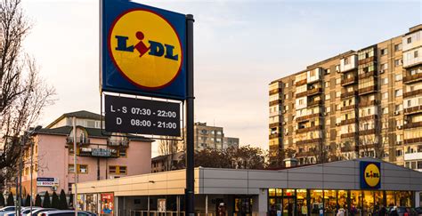 Program magazine Crăciun 2024 Când e deschis la LIDL Kaufland sau Auchan