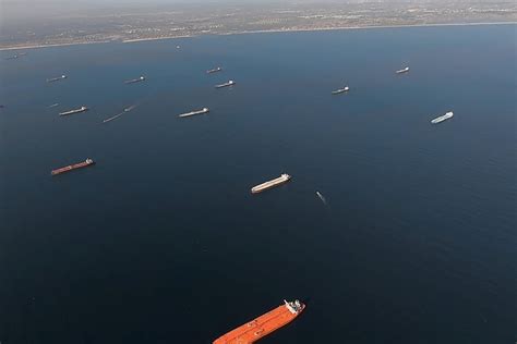 Tanker Rates Extend Rally On Sanctions Demand To Load Mideast Oil