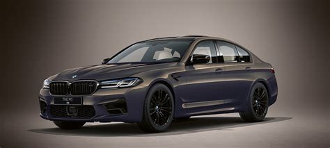 BMW M5 на официальном сайте BMW в России