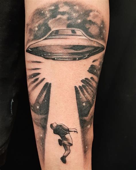 101 Amazing Ufo Tattoo Ideas That Will Blow Your Mind Ufo Tattoo