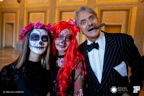 La Famiglia Addams Vi Aspetta Alla Reggia Di Monza Per Un Halloween Da