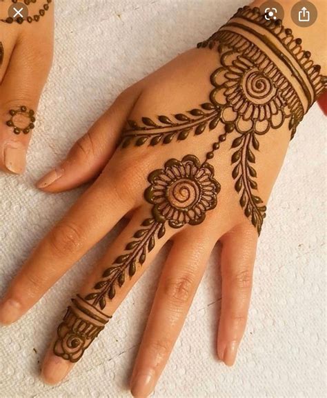 New Simple Mehndi Designs For Girls And Ladies 2025 Finetoshine