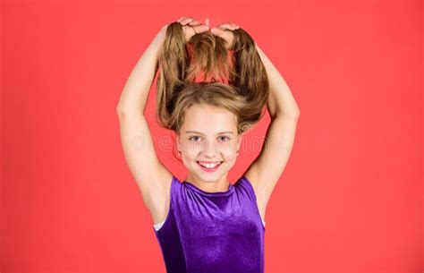 Coiffures Latines De Danse De Salle De Bal Fille Denfant Avec La