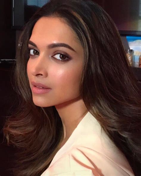 6 Steps To Achieve Deepika Padukone S Nude Look MissMalini