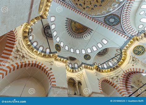 Interior of Suleymaniye Mosque in Istanbul Stock Image - Image of ...