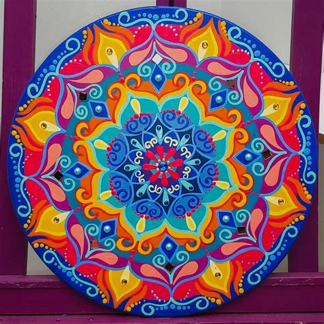 mandala pintada a mão em MDF 40x40 cm diâmetro Elo7