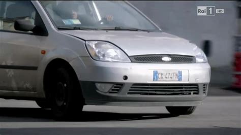 Imcdb Org Ford Fiesta Tdci Ambiente Mkv In Una Pallottola