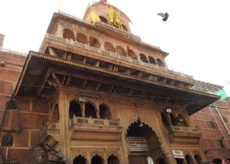 Famous Temples In Uttar Pradesh You Must Visit