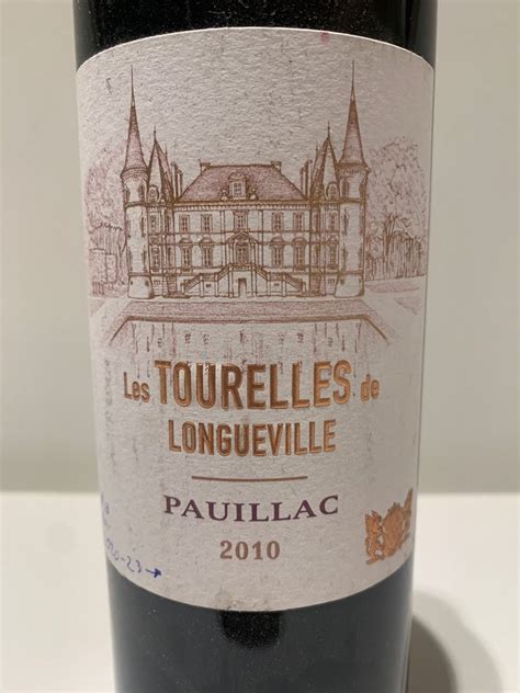 2010 Château Pichon Longueville Baron Les Tourelles de Longueville