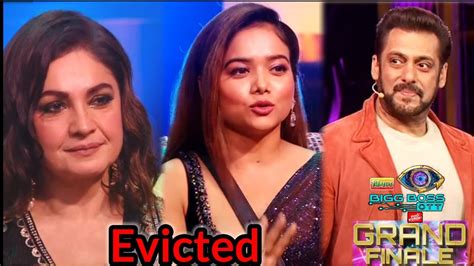 Bigg Boss Ott 2 Grandfinale Pooja Bhatt Evicted Manisha Rani Bebika