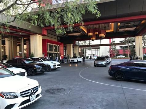 Resorts World Las Vegas Parking: 2023 Fee, Map & Valet