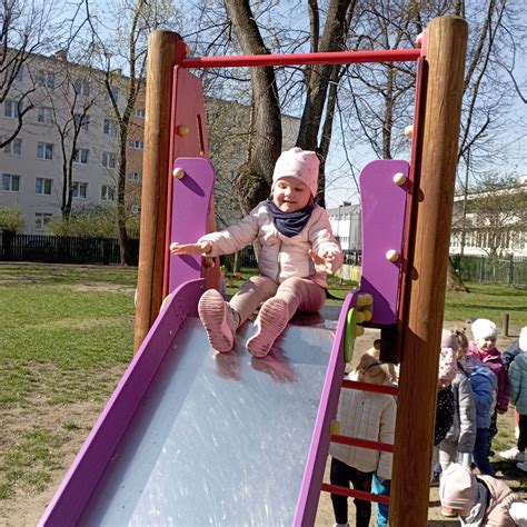 Wiosenne Zabawy W Ogrodzie Przedszkolnym Przedszkole Miejskie Nr