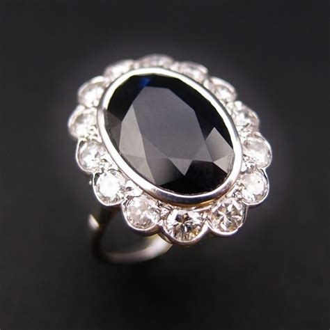 Bague Entourage En Or K Et Platine Vers Saphir Et Diamants