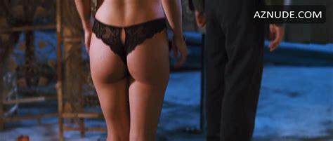 LINDY BOOTH Nude AZNude