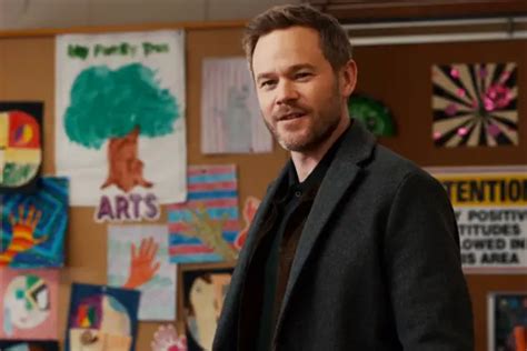 Who Plays Austins Dad Gil On Ginny Georgia Meet Aaron Ashmore