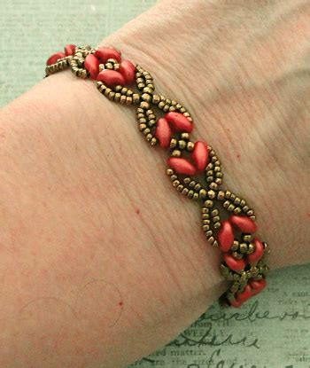 Linda S Crafty Inspirations Bracelet Of The Day Nouveau SuperDuo