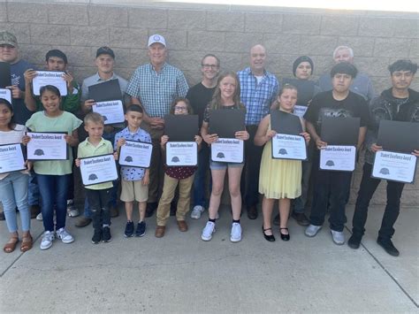 Zillah School Board Celebrates Students Of Excellence And Co