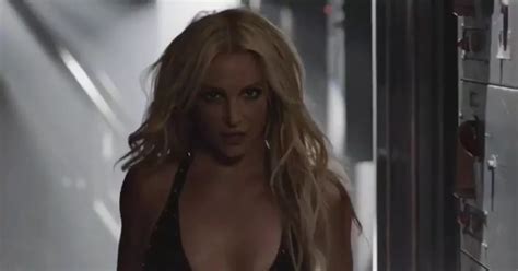 Britney Spears Gives Fans A Private Show As She Strips Off In Steamy