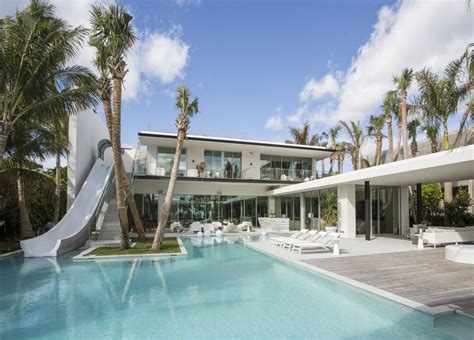 Imagenes De Mansiones Lujosas Costeras Luxury Condo Luxury Homes