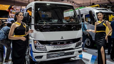 Fuso Ecanter Siap Dijual Tahun Depan Truk Listrik Pertama Di Ri