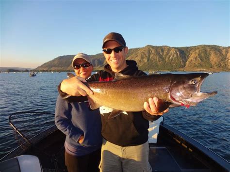 Salmon Fishing The Columbia River Washington State Usa