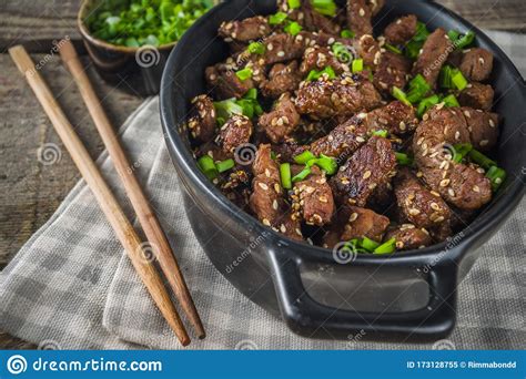 Carne De Vacuno Coreana A La Parrilla Bulgogi Imagen De Archivo