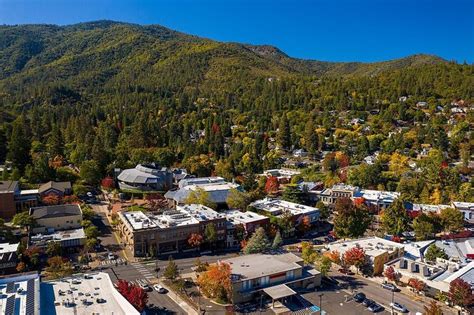 Coziest Small Towns In The Pacific Northwest Scenic Road Trip