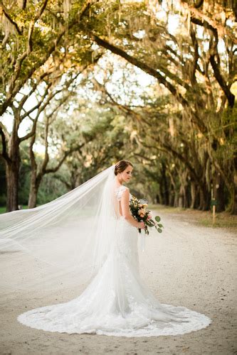 Megan + Nate | Wormsloe Plantation + Savannah Station Wedding | Vitor ...