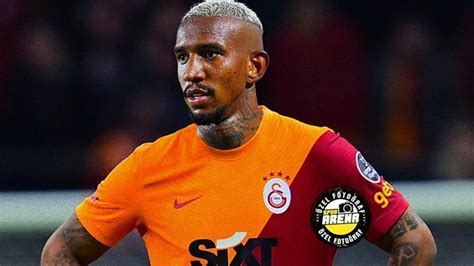 Anderson Talisca çıldırttı Penaltıyı kaçırıp kırmızı kart gördü