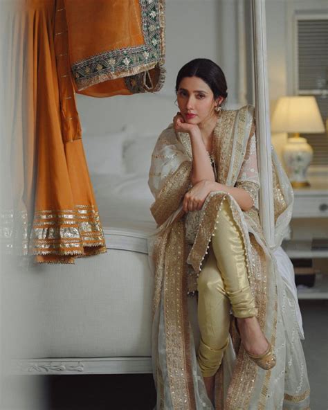 In Pics Mahira Khan Shares More Pics From Pre Wedding Rituals Pragativadi Odisha News