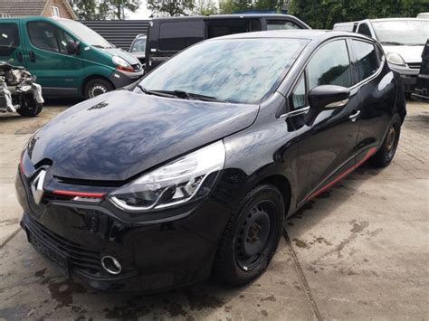 Renault Clio IV 1 5 Energy DCi 90 FAP Schrottauto 2015 Schwarz